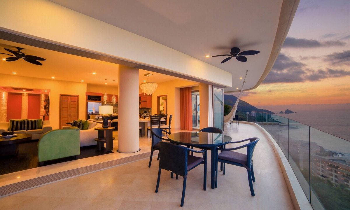 Conchas Chinas Condo | 5-Diamond Resort ◆ Garza Blanca PV 2BR ◆ Save 47% vs. Garza Blanca Direct