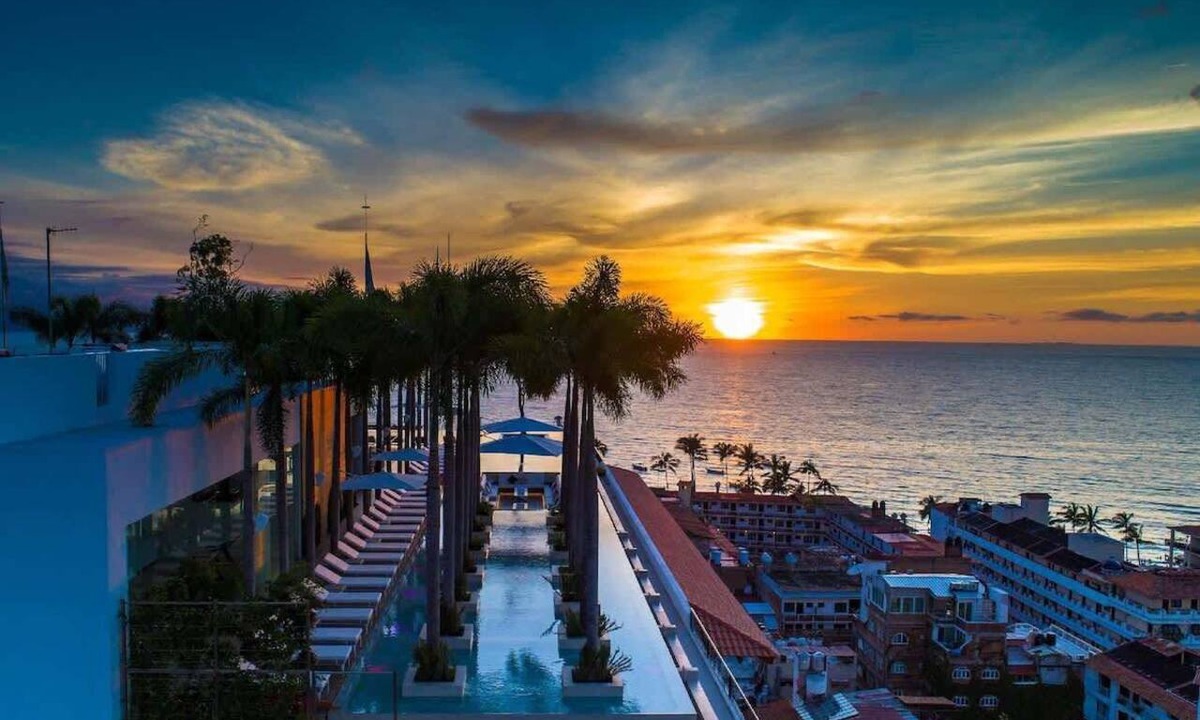 Romantic Zone Condo | AlilaHolidays - PIER 57 - 108 - Open Loft in Romantic Zone PV
