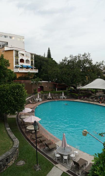 Tres de Mayo Apartment | apartamento completo 6 huéspedes incluye acceso al club burgos cuernavaca
