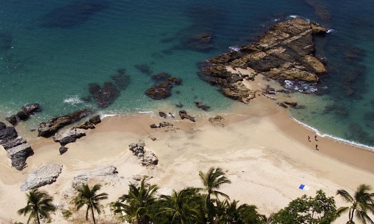 Conchas Chinas Villa | BEAUTIFUL AND LUXURY BEACHFRONT MANSION