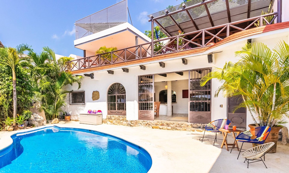 Sayulita Villa | Bright 3-bed, 3-bath Villa with pool, walk to town