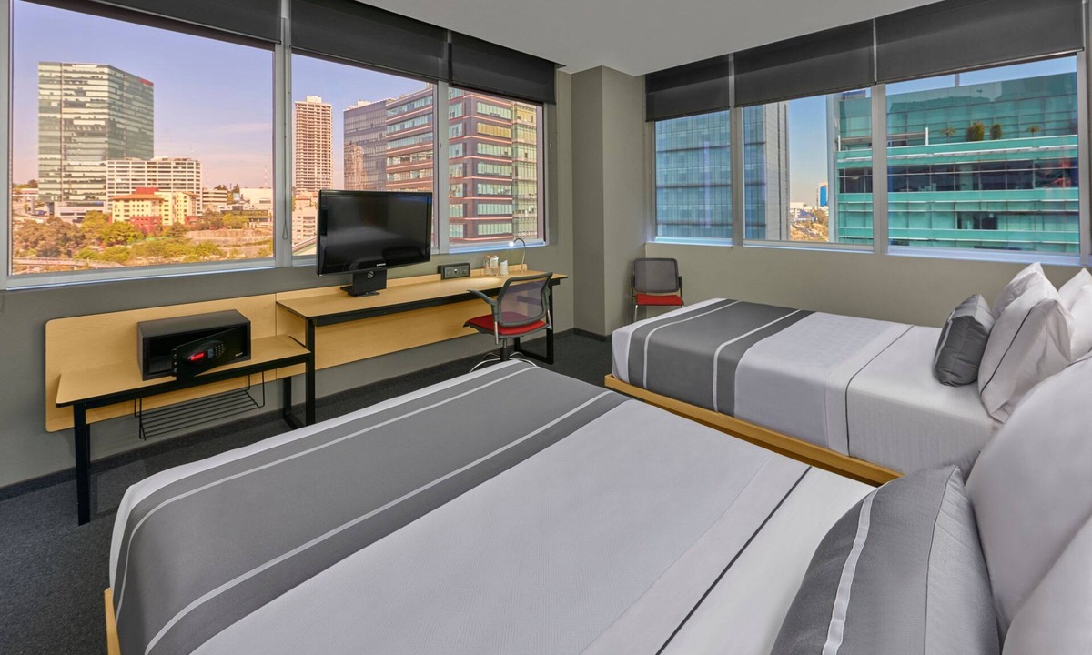 Lomas de Santa Fe Hotel | City Express Plus by Marriott Ciudad de México Santa Fe