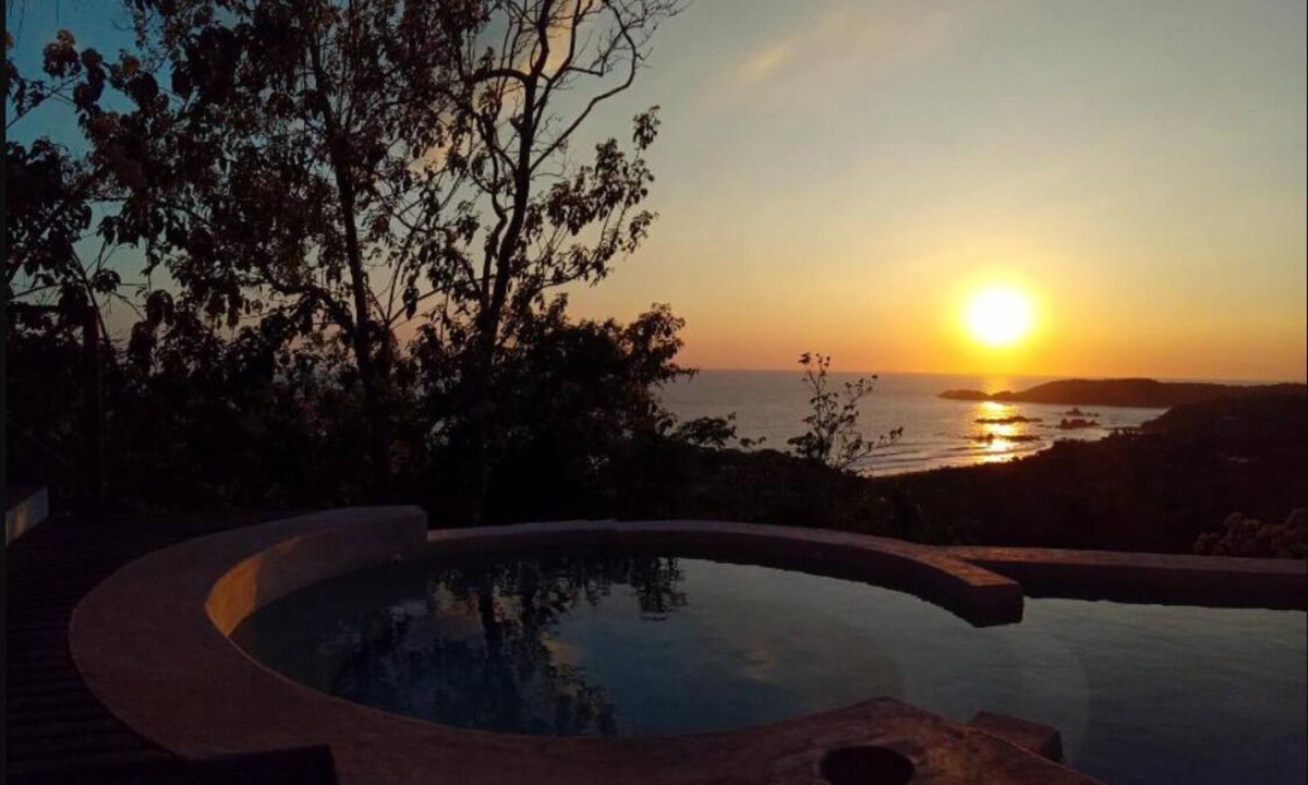 San Agustinillo House | Deluxe Double Room with balcony and sea view