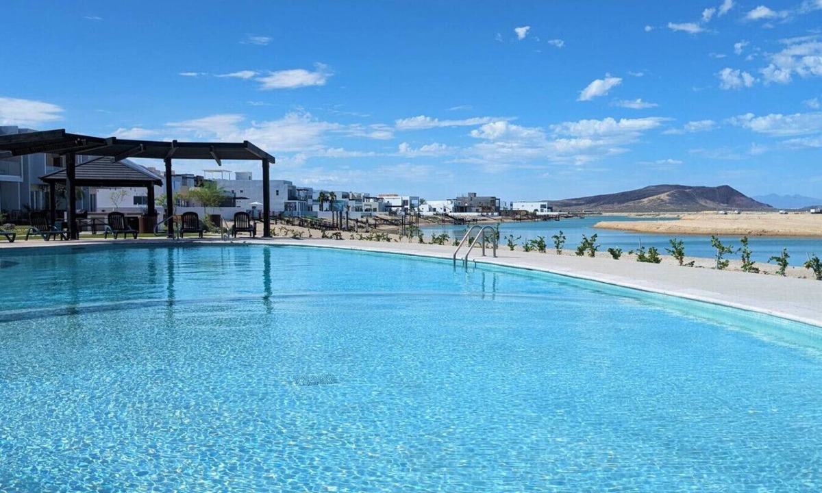 La Choya Apartment | Elegant 2-Bedroom Retreat with Sea Views in Eagle Village at Islas del Mar
