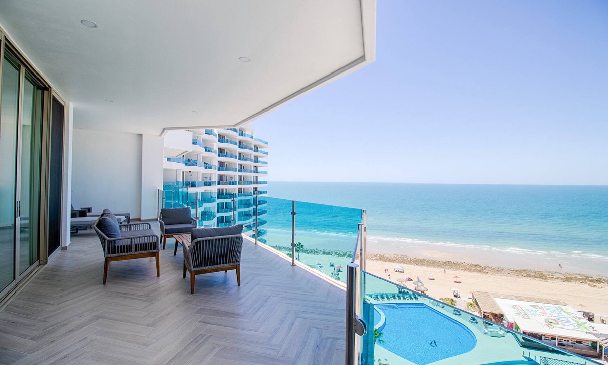 La Choya Condo | Esmeralda Beach Resort 3 Bedrooms Condo C 903