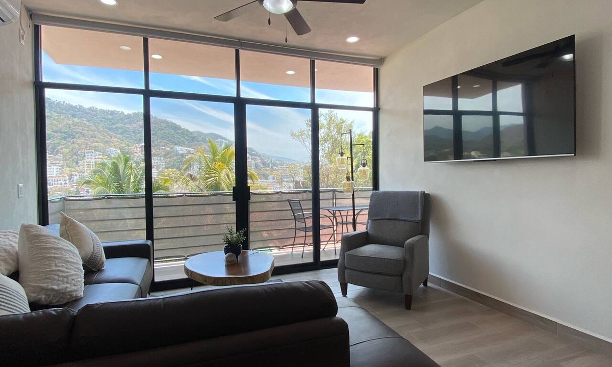 Downtown Puerto Vallarta Condo | Gringo-Gulch, 3 bedroom w/view, pool/patio