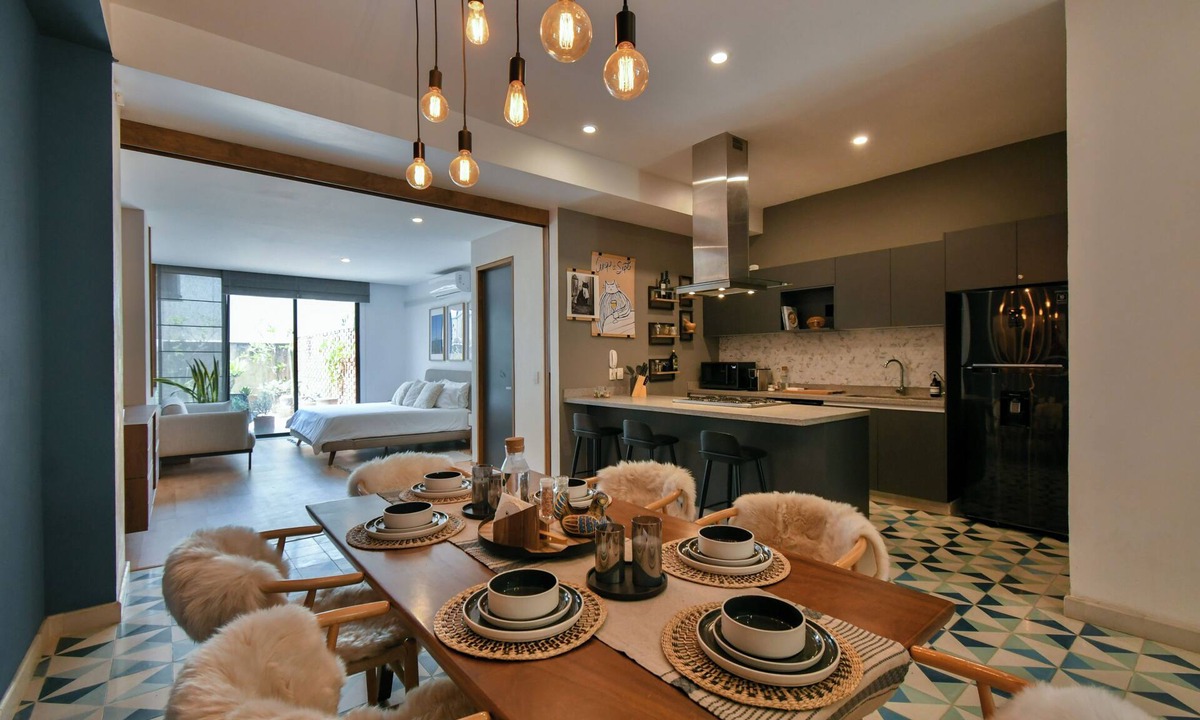 Americana Apartment | Loft Retreat in "World's Coolest Neighborhood"