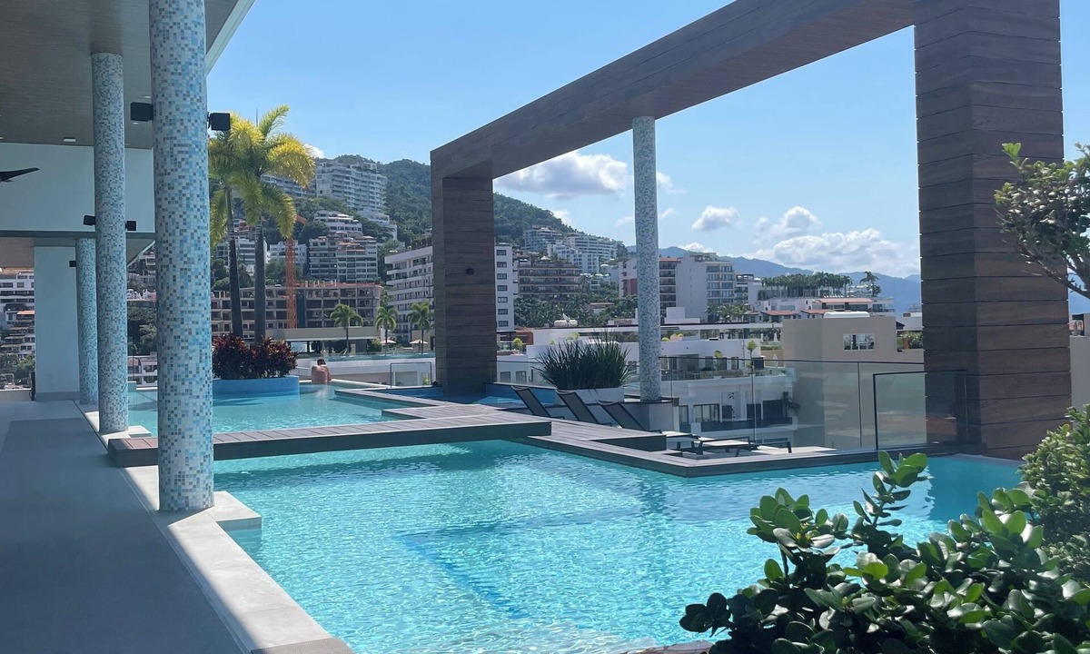 Emiliano Zapata Condo | Luxury in the heart of Zona Romantica @ D'Esire
