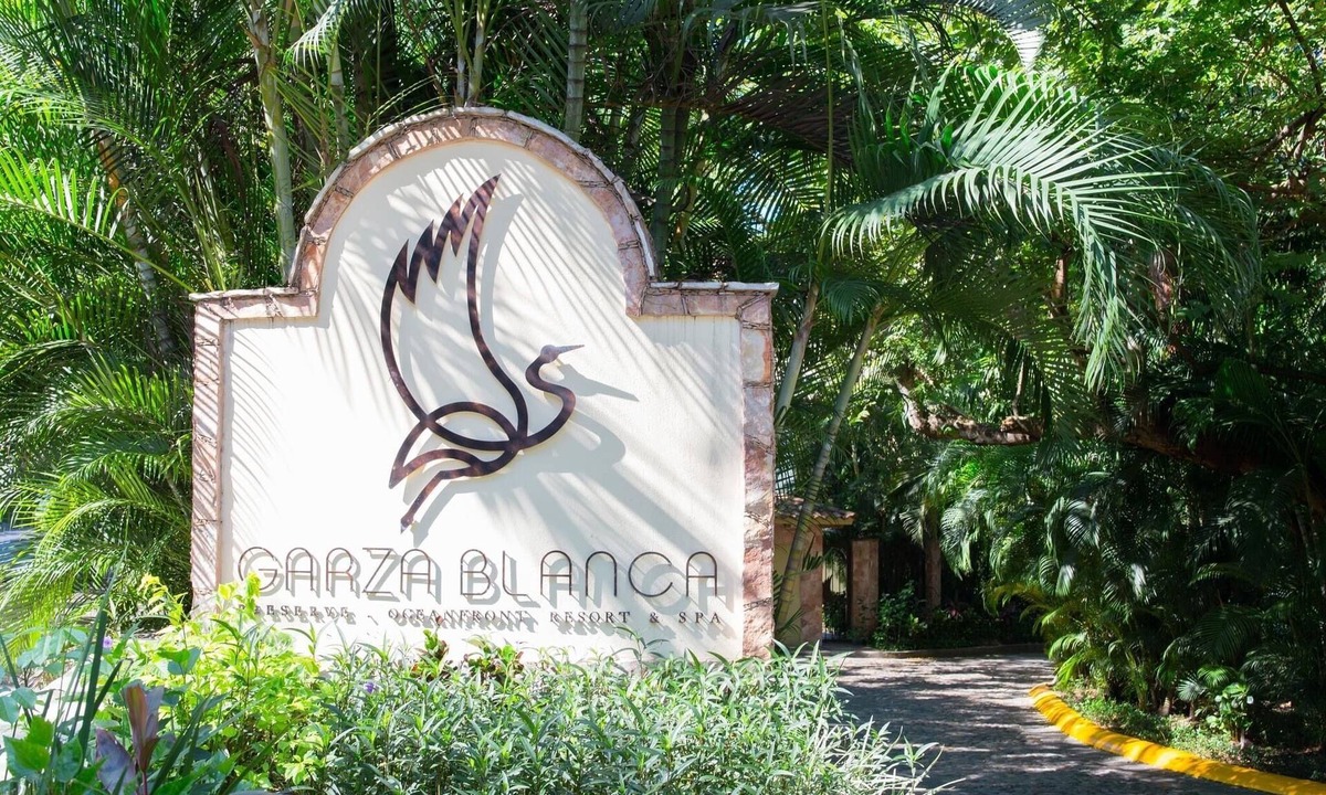 South Shore Hotel Area Resort | Luxury room in a 5 star Hotel in Puerto Vallarta Beaches Mex.