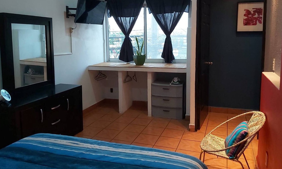 Lazaro Cardenas Condo | Marcelos Place B11 Cozy Dowtown Apartmen