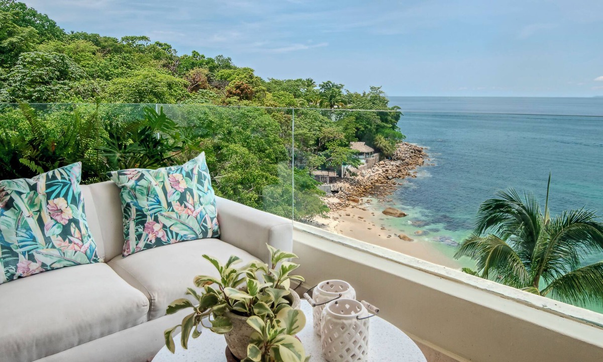 South Shore Hotel Area Apartment | Private Beach Front with a Spectacular View - Puerto Vallarta