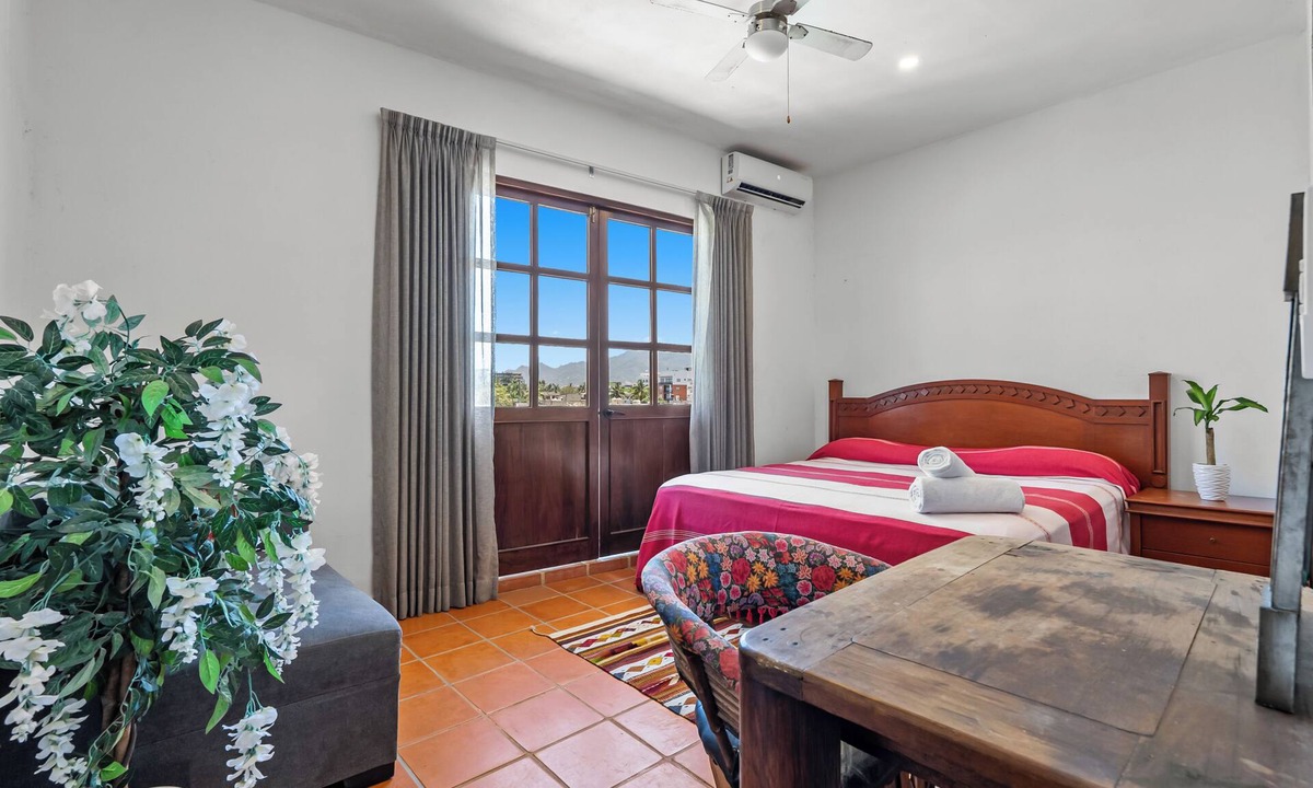 Las Glorias Hotel | Private Boutique Hotel, Groups Up to 48 Guests