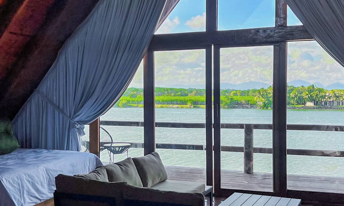 Ursulo Galvan Hotel | Riverside Hotel Chachalacas
