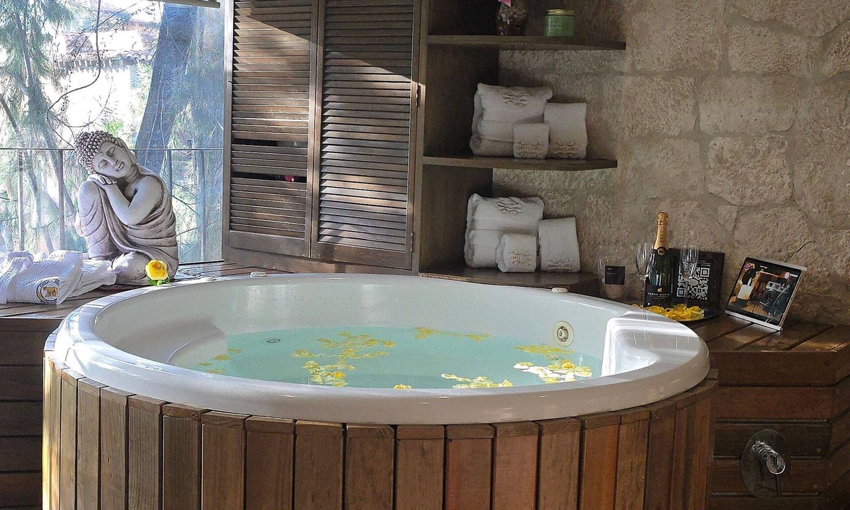 Santeagueda Apartment | Romulus Apartment: The Best View in Val'Quirico.