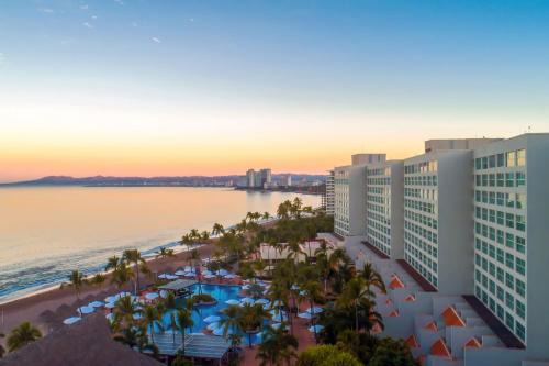 Las Glorias Resort | Sheraton Buganvilias Puerto Vallarta