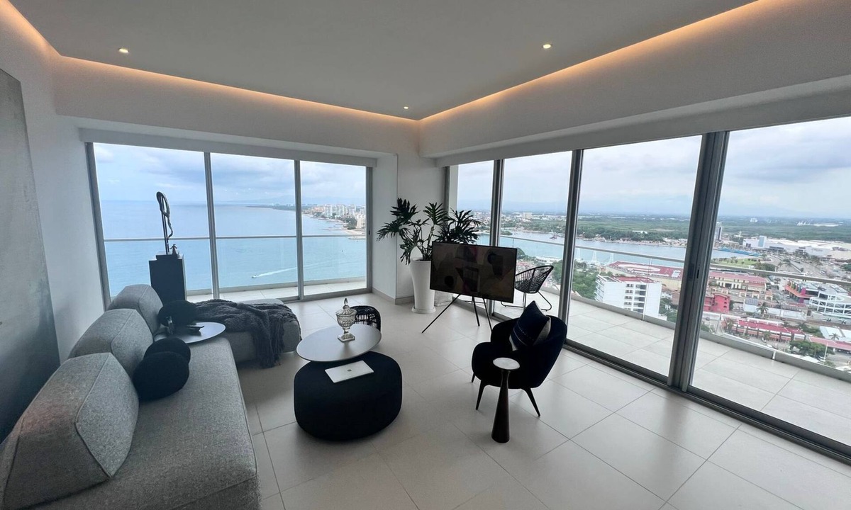 North Hotel Zone Condo | STUNNING HIGHEND 1BR AT ICON PUERTO VALLARTA