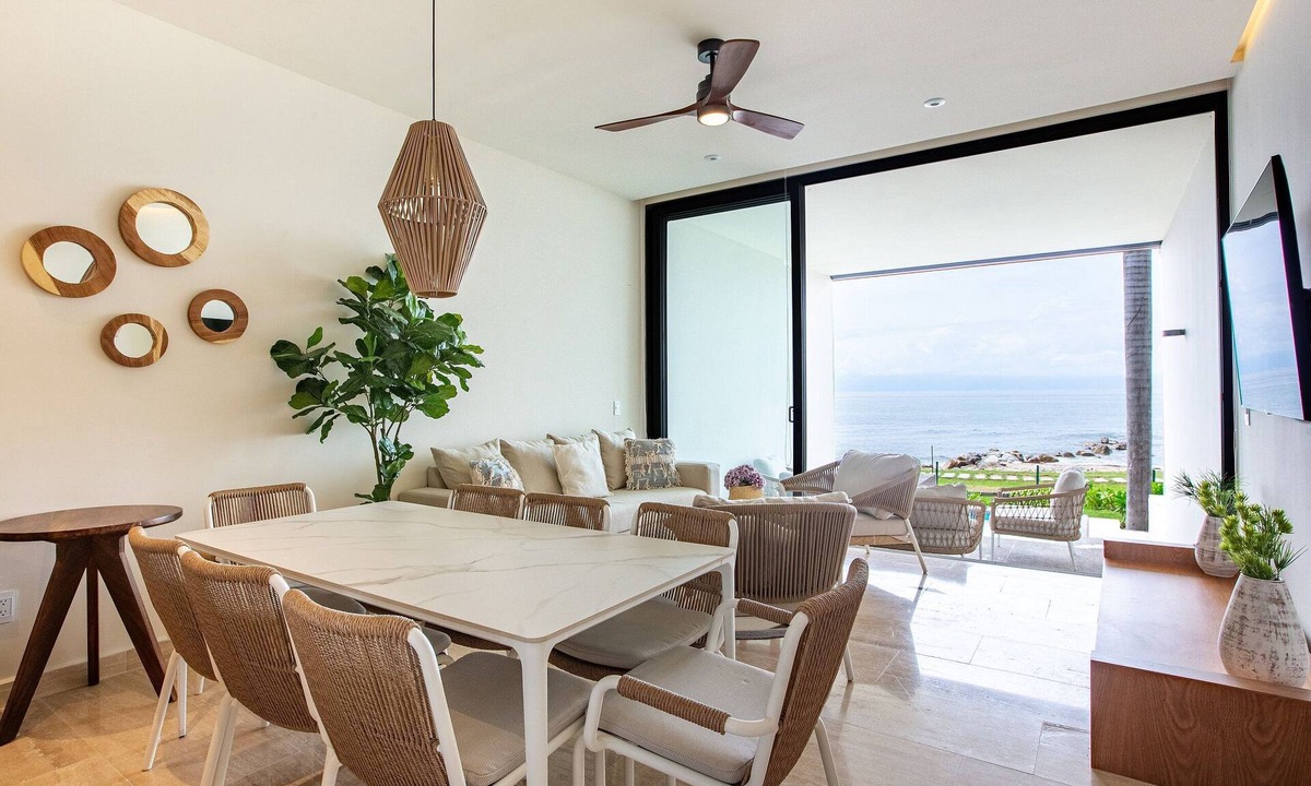 La Cruz de Huanacaxtle Apartment | TH7 - Beachfront Condo, few steps from the beach