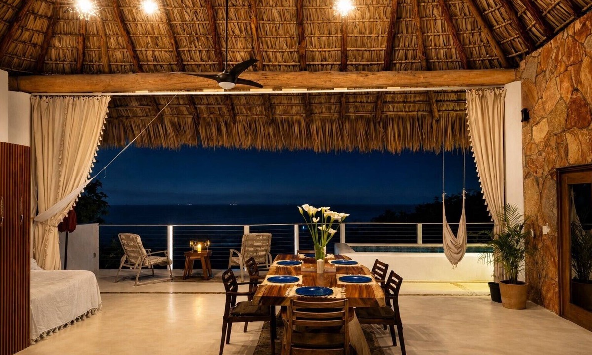 San Pedro Pochutla House | Top Floor Suite +Pool +Private Path to Shore, A/C. Accessible step-less layout