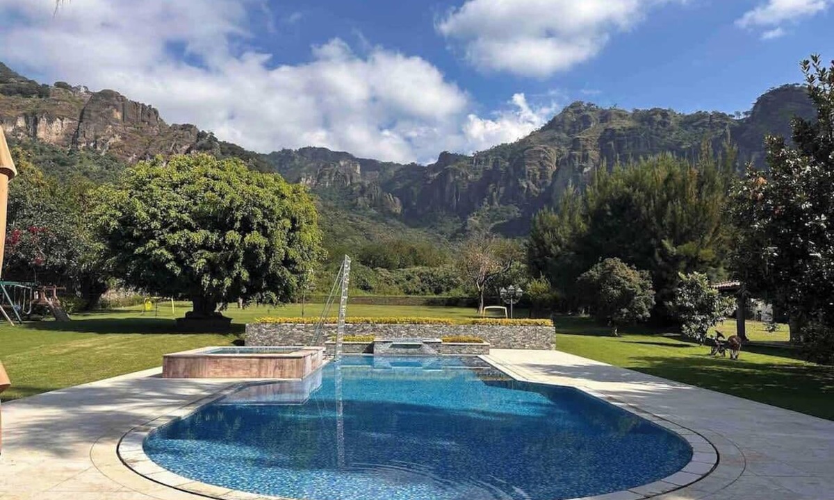 Santo Domingo Villa | Villa magica tepoztlan con alberca jacuzzi y padel