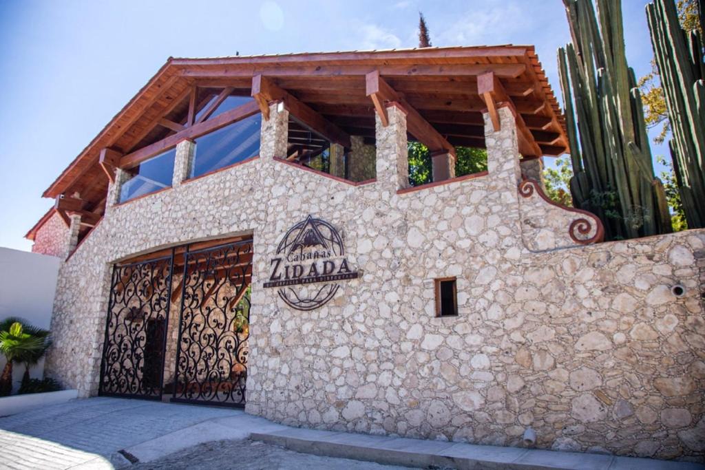 Bernal Hotel | Zidada Hotel and Chalets