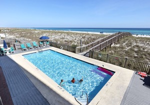 1st Floor Exquisite Gulf-Front Condo In Navarre Beach W/Shared Pool in Navarre Beach