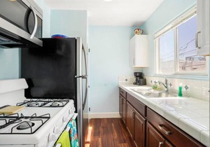 Ben's Beach Bungalow 5, cheery Mission Beach 1BR! in San Diego