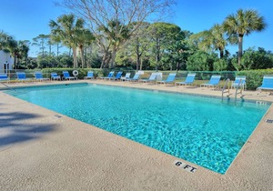 Waterfront Condo with Shared Pool, Hot Tub, Only Moments from Beach in Panama City Beach