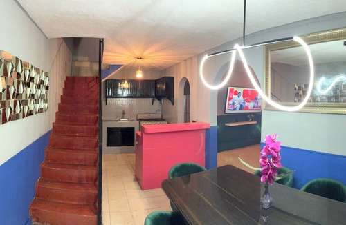 Emiliano Zapata House | 11pax, Amazing House -Only few steps from the Beach " los Muertos "Romantic Zone