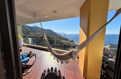 South Shore Hotel Area Apartment | 3-bedroom Garza Blanca resort in PV with incredible water and mountain views