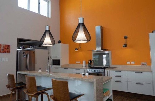 Merida House | 3BD/2B-w/2 Kingsize bedrooms-House-Near Beach-Pool-Hottub-Lrg Patio-pet friendly