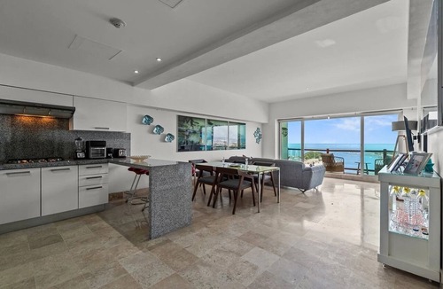 North Hotel Zone Apartment | 4BR Marina Ocean-View Above Casino 2 Suites