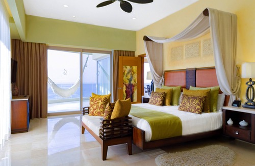 Conchas Chinas Resort | 5-Diamond Resort ◆ Garza Blanca PV 3BR ◆ Save 45% vs. Garza Blanca Direct