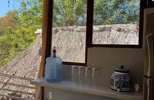 Mazunte Apartment | Air-Conditioned Room in a Natural Setting
