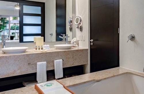 Nuevo Vallarta Resort | All- Inclusive Christmas Getaway at Marival Distinct – 2BR Premier Swim-Up Suite