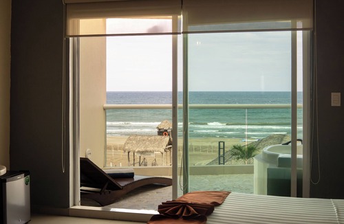 Playa Chachalacas Resort | Artisan Family Hotels And Resorts Playa Esmeralda