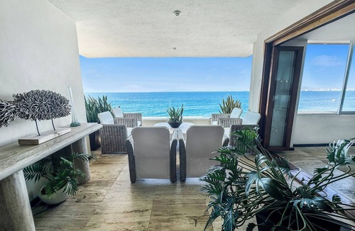 South Shore Hotel Area Apartment | Beachfront Oasis with a View - Puerto Vallarta
