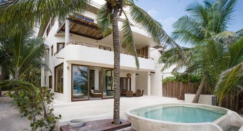 Zona Hotelera House | Beachfront Tulum Villas