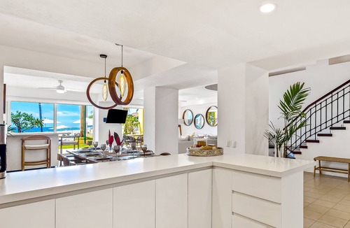 Marina Vallarta Villa | Beachfront villa with bay views, massive pool, tennis, gym, & private patio