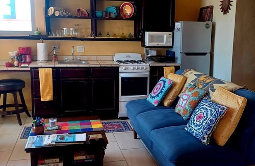 Las Conchas Apartment | ⛱BEAT the HEAT– COOL PRICE DROP🡻 SUNSET 5✴︎CASITA 60 steps to LAS CONCHAS BEACH