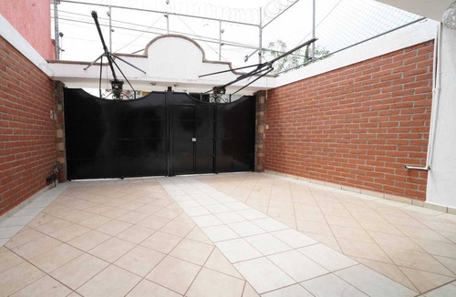 Morelia House | Beautiful house with studio and hydromassage bathtub