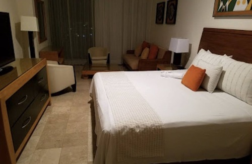Bucerias Hotel | Beautiful luxury 2 bedroom hotel room on the beach