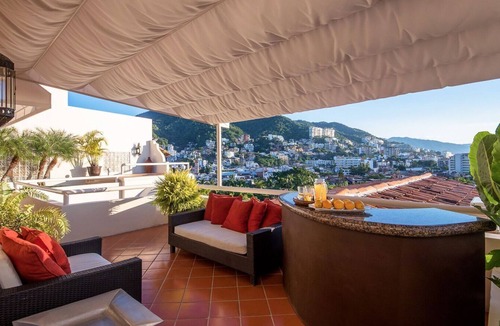 Cerro House | Beautiful villa hillside ,stunning views , private pool , staff service