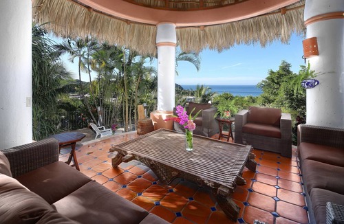 Sayulita House | Caracol Estates