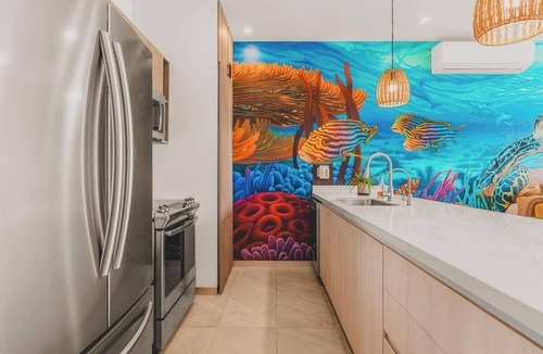 San Francisco Apartment | Casa De Vigil: Beachfront Oasis Ocean Views & Pool
