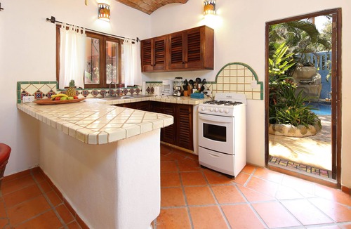 Sayulita House | Casa Dos Amigos: Spacious 4BR w/Heated Pool, BBQ, Garden & Near Beach!