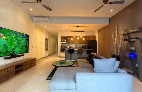 Alta Vista Condo | Casa Feliz - Best location Amazing Pool/Rooftop