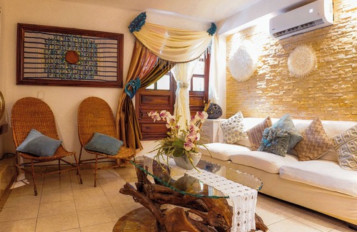 Boulevard Barra Vieja Hotel | Casa Jaguar