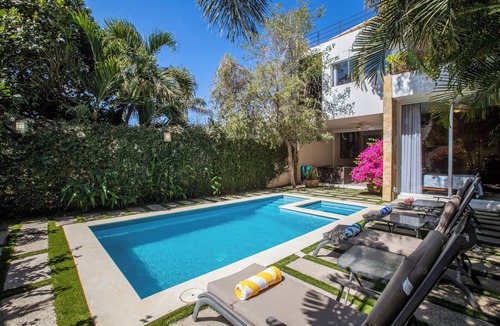 North End House | Casa Kiki - SUMMER SPECIAL - Award Winning - North End -Beach, Pool, Hot Tub
