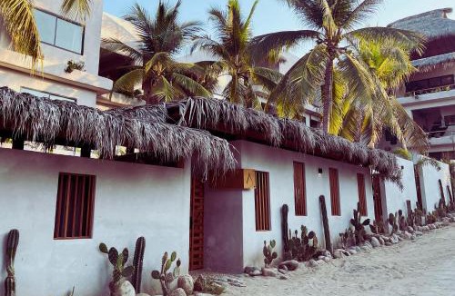 Santa Maria Hotel | Casa Leah Puerto Escondido