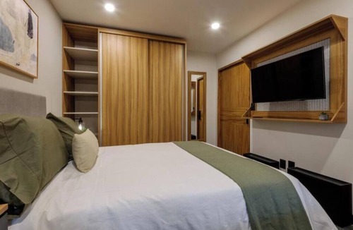 Zapopan Apartment | Casa Makech: Superior Suite 1
